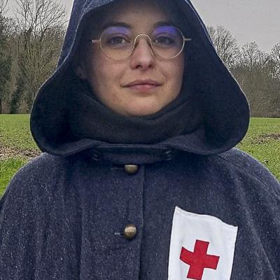 Une infirmière volontaire, à quelques kilomètres des tranchées