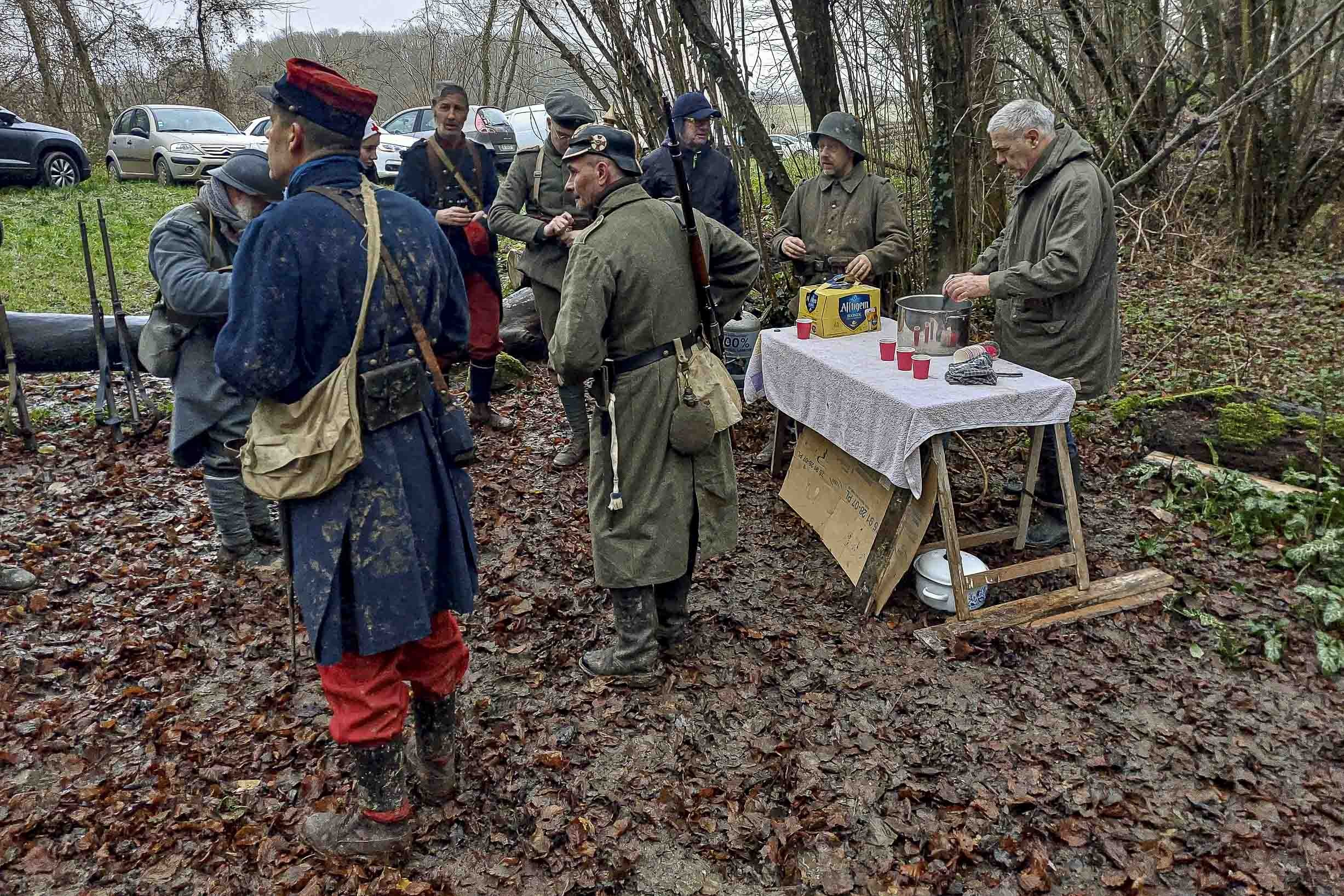 Vin chaud  aux abords de la tranchée, au retour de la randonnée